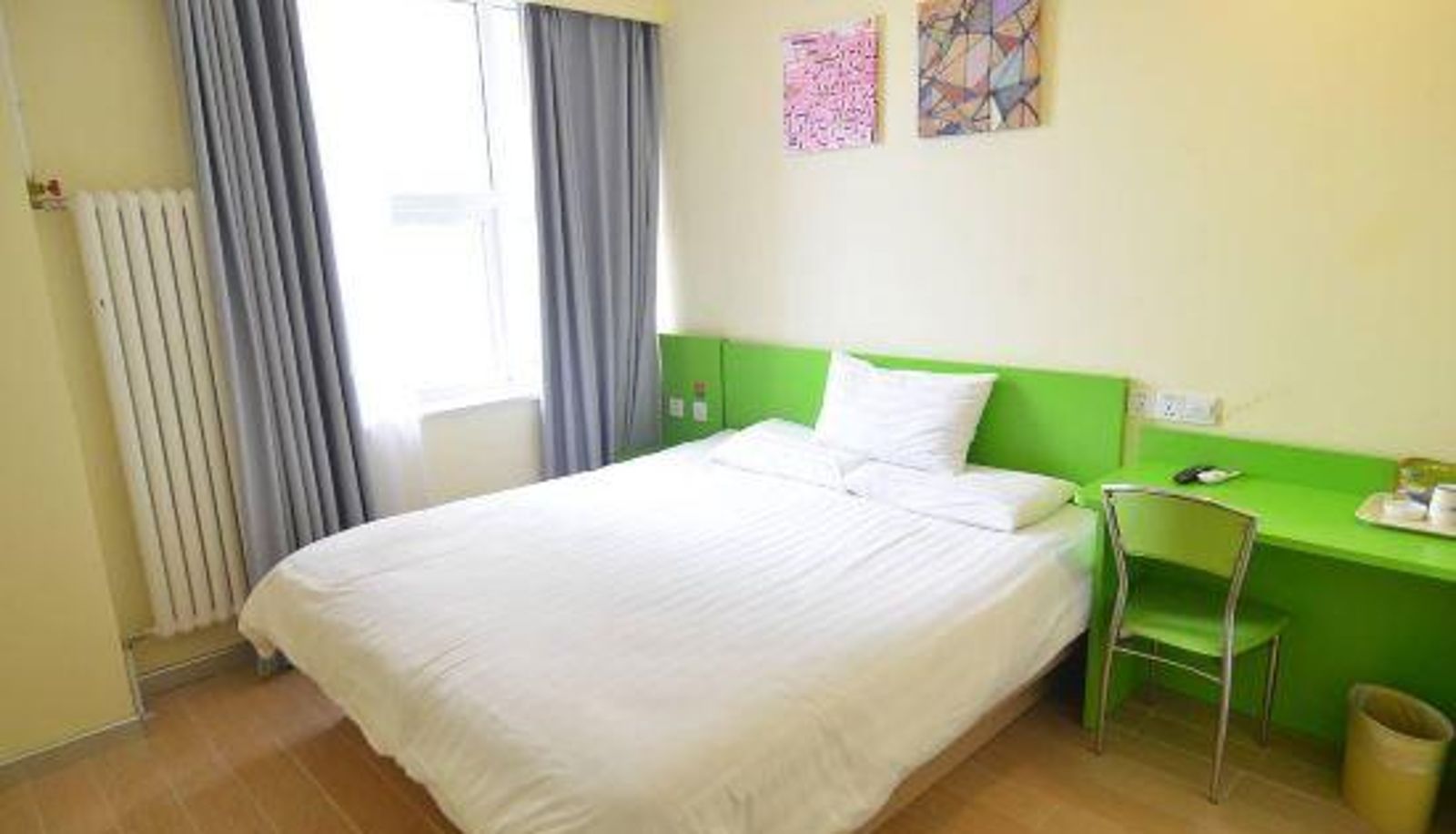 Zimmer - Yilai Hotel (Langfang Main Bus Station High Speed Rail Station Store)
