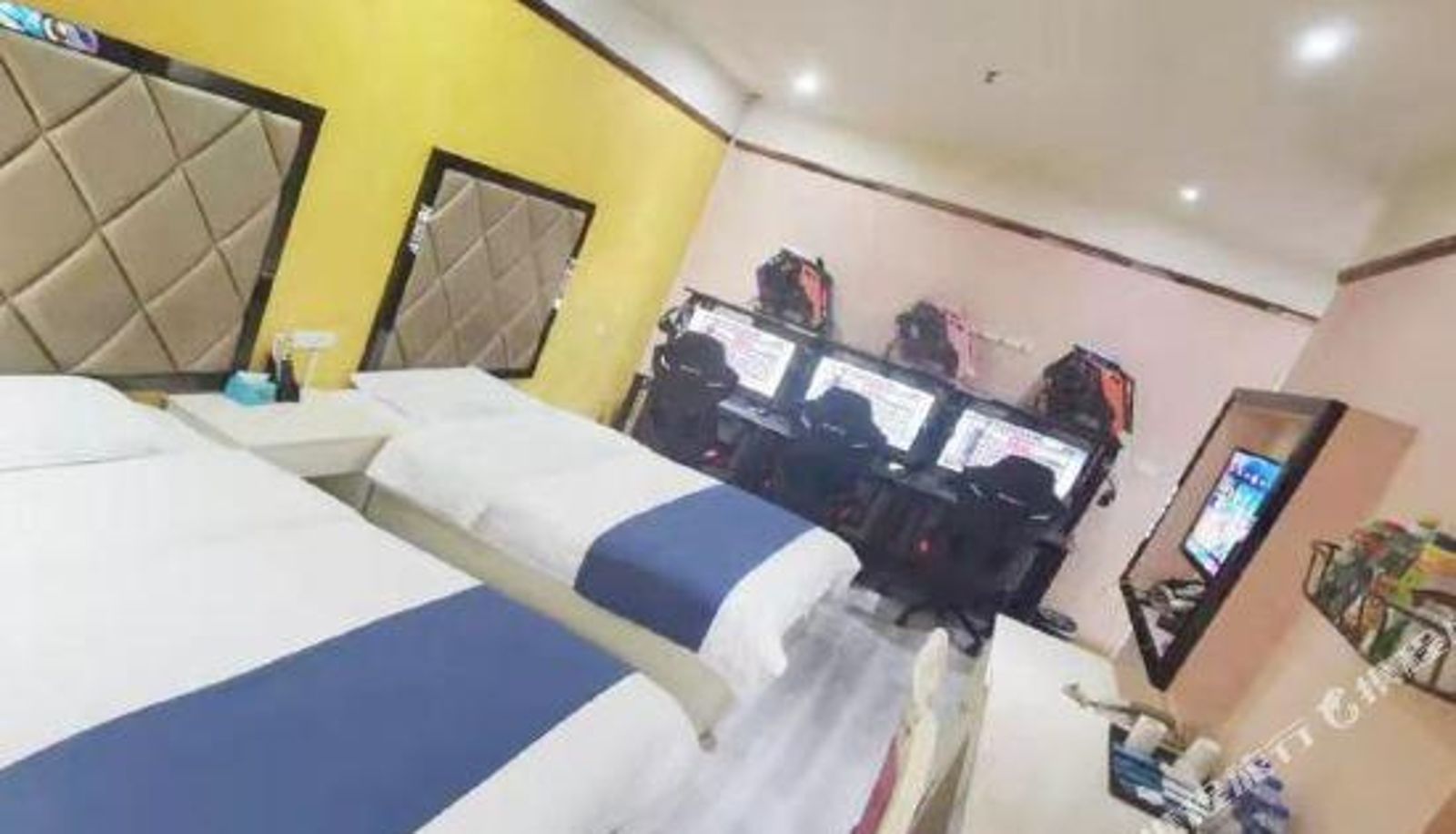 Kamer - Hummingbird Express Hotel (Huangshi Tuanchengshan Branch)