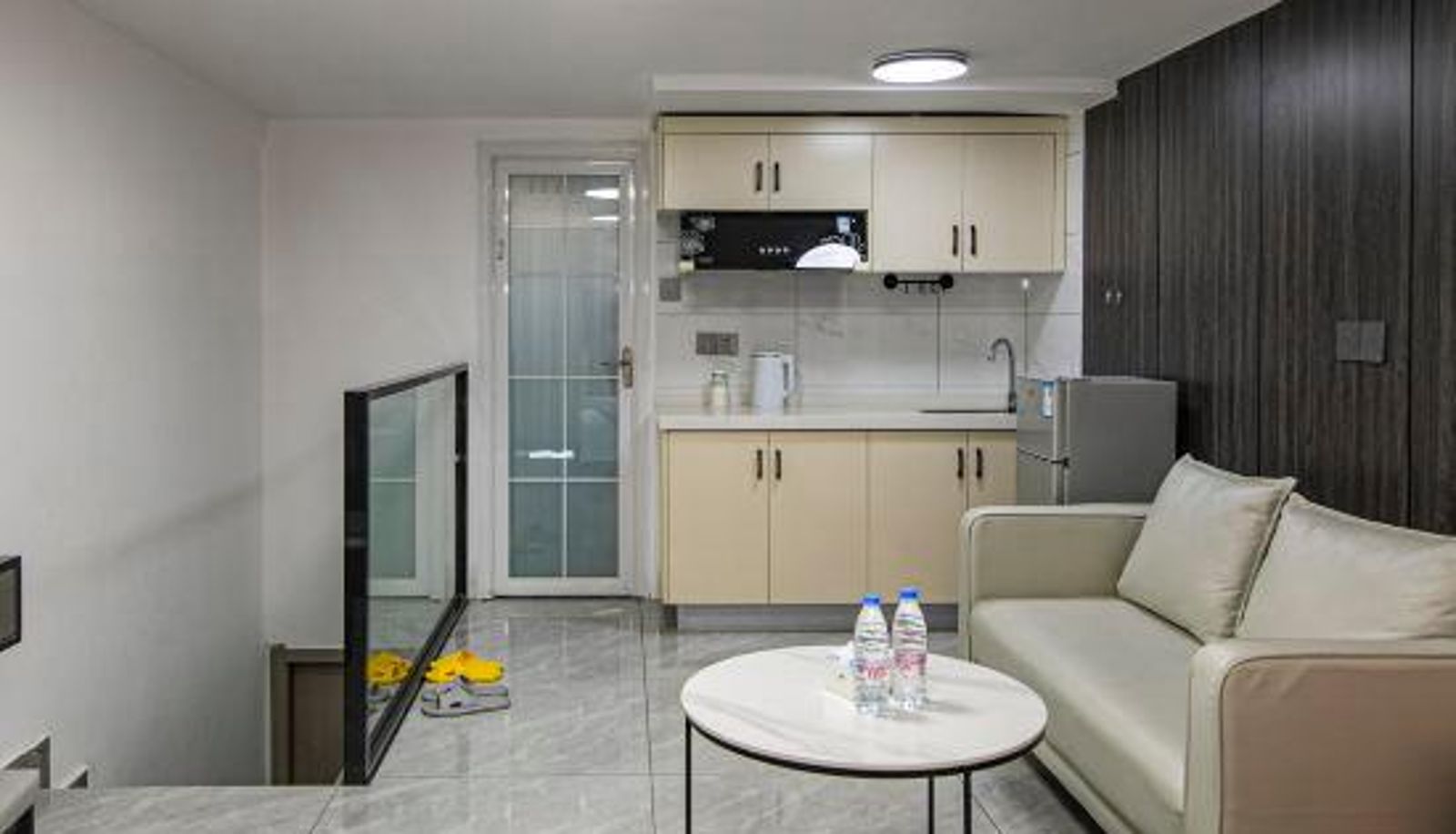 Zimmer - Qichi Cinema Apartment