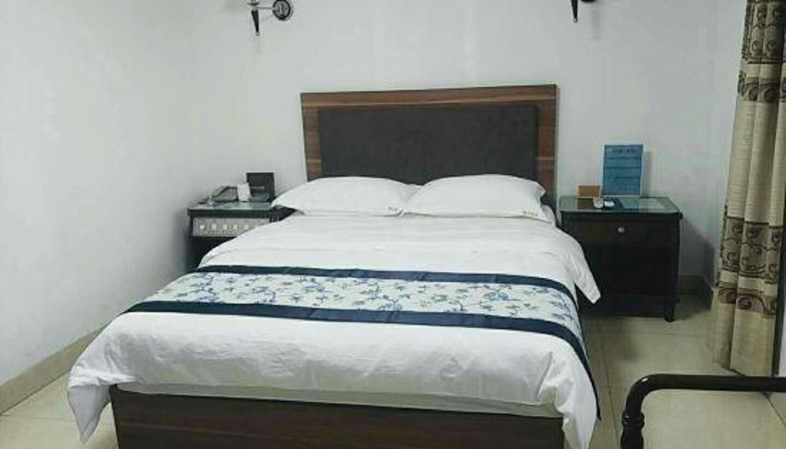 Zimmer - Foshan Huayue Holiday Inn