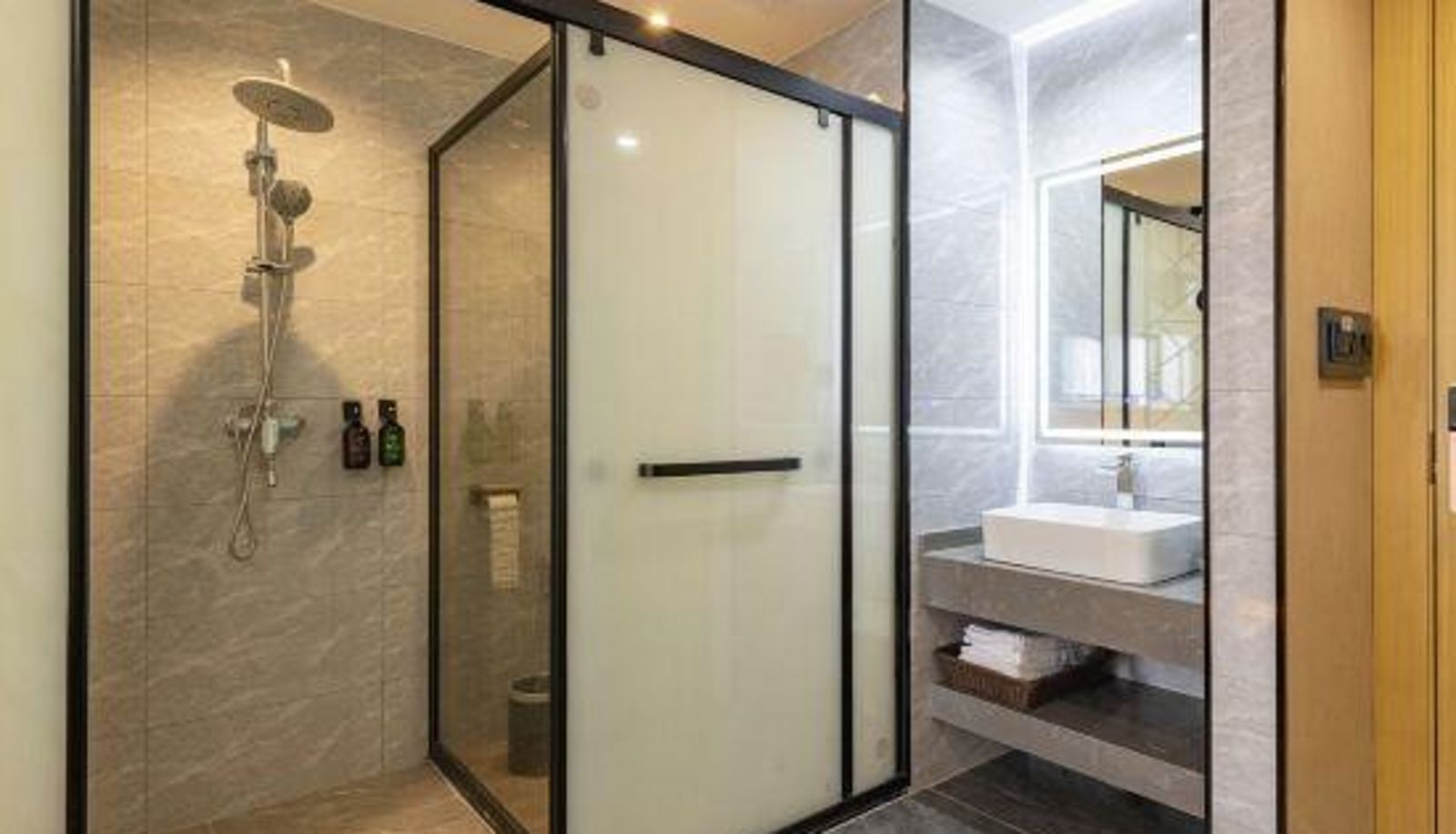 Camera - Baiman Yazhi Hotel (Dongcheng Sangyuan Plaza Store)