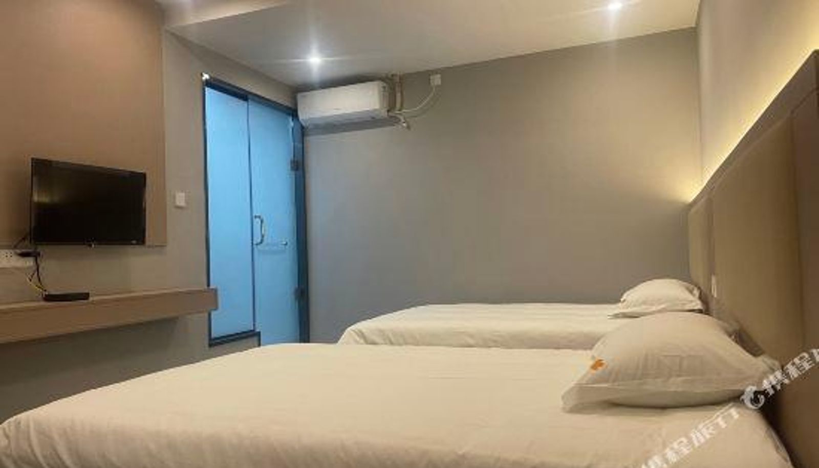Camera - Dongguan Hongguang Apartment