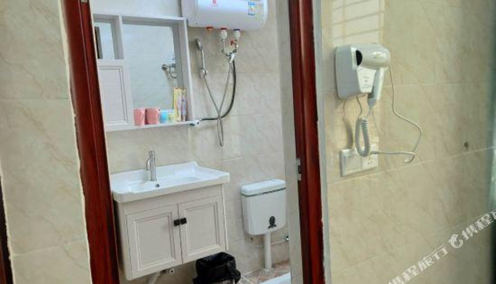 Camera - Chaozhou Kaixin Apartment (High-speed Railway Station)