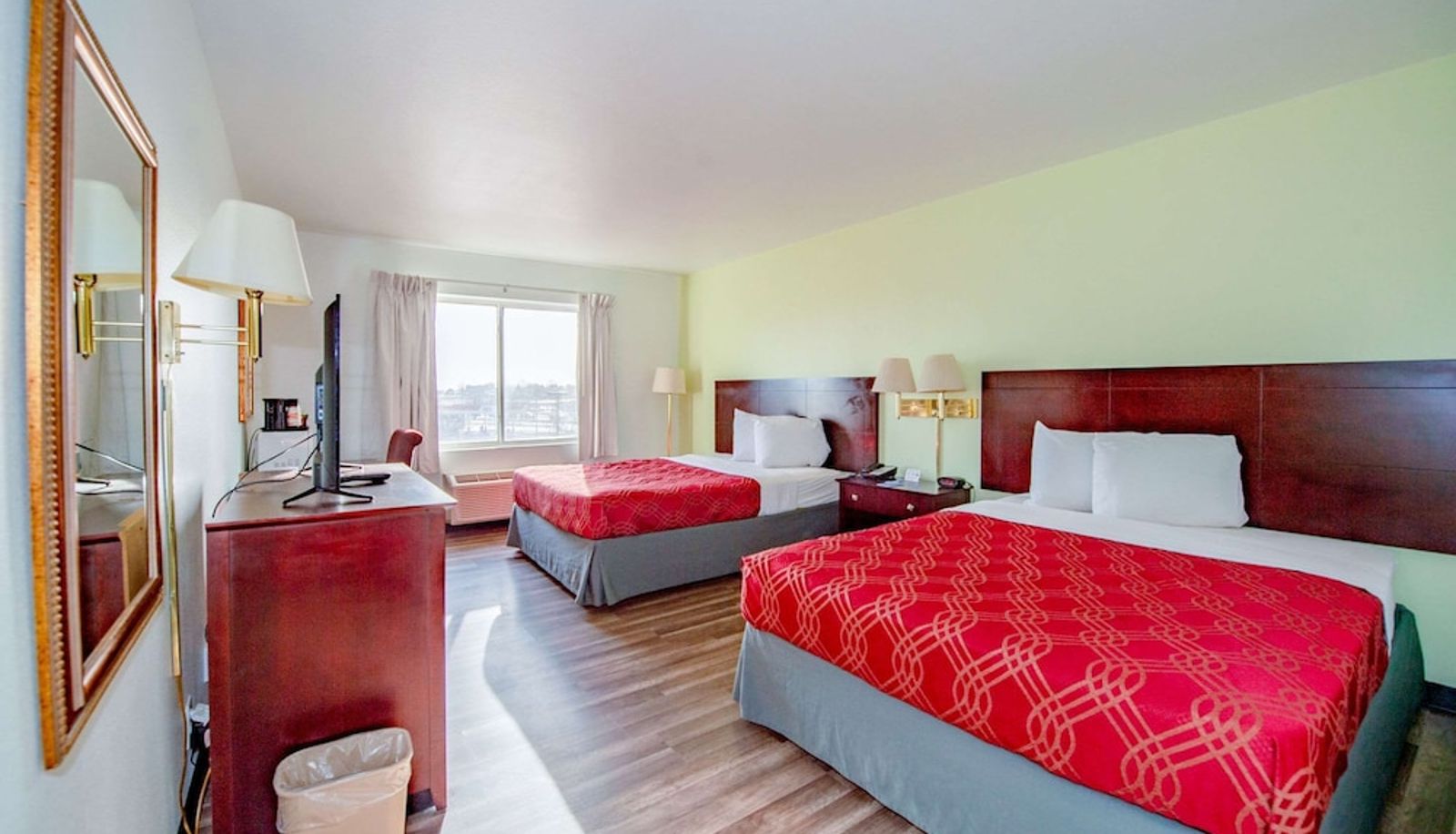 Apartment - RODEWAY INN COLORADO SPRINGS