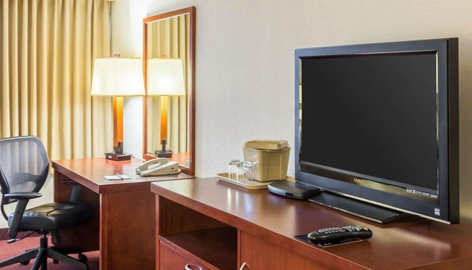 Chambre - Clarion Hotel Somerset - New Brunswick