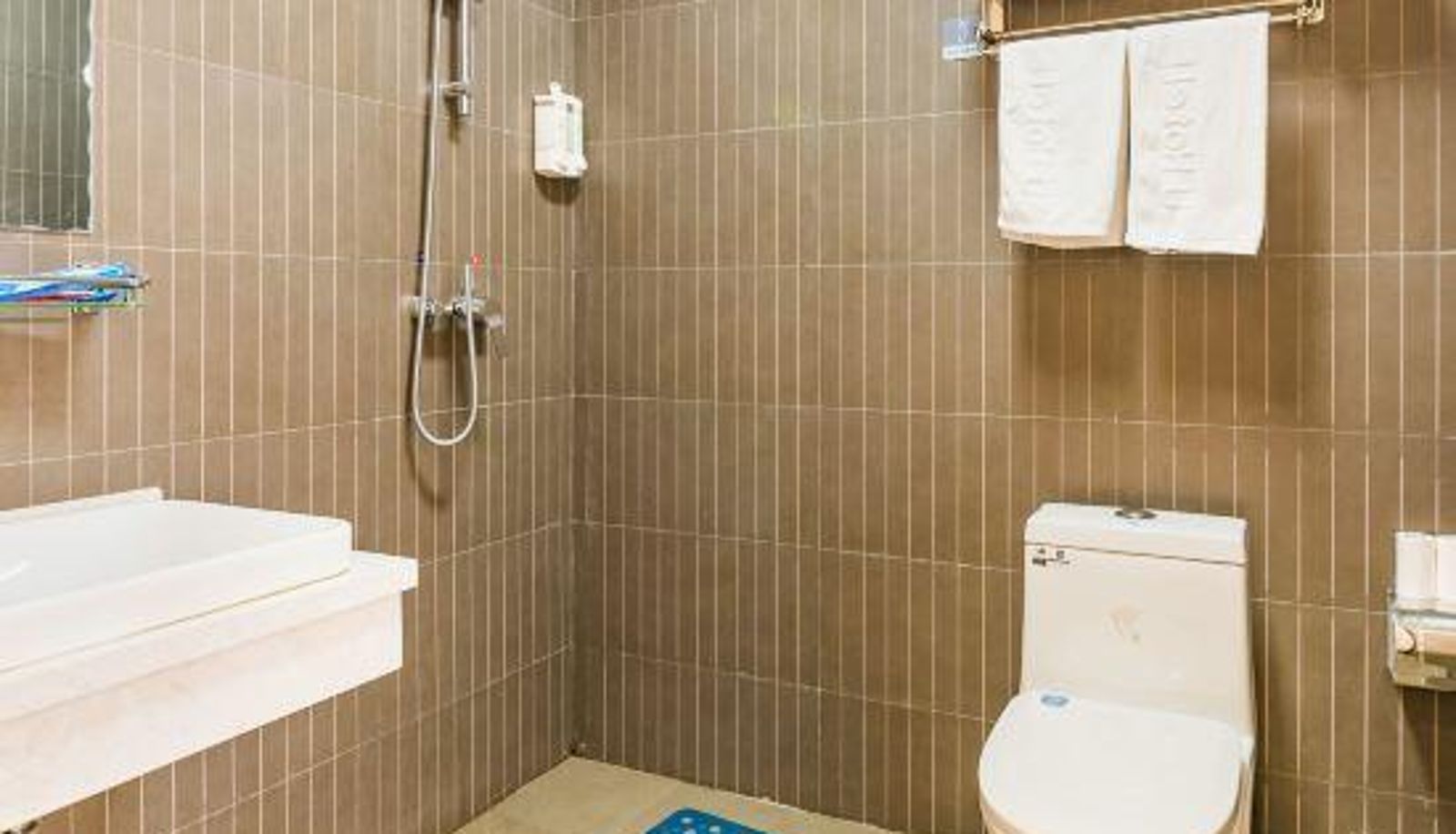 Family room - Orange Guest Chain Hotel (Qinhuangdao Jianmin Street Branch)