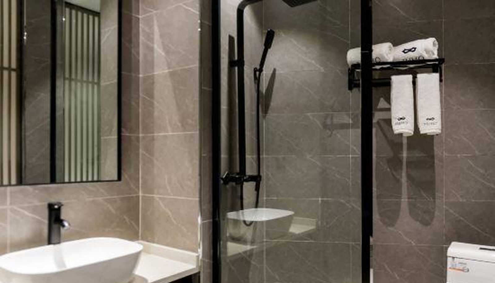 Room - Linfen Behind the Scenes Art Hotel
