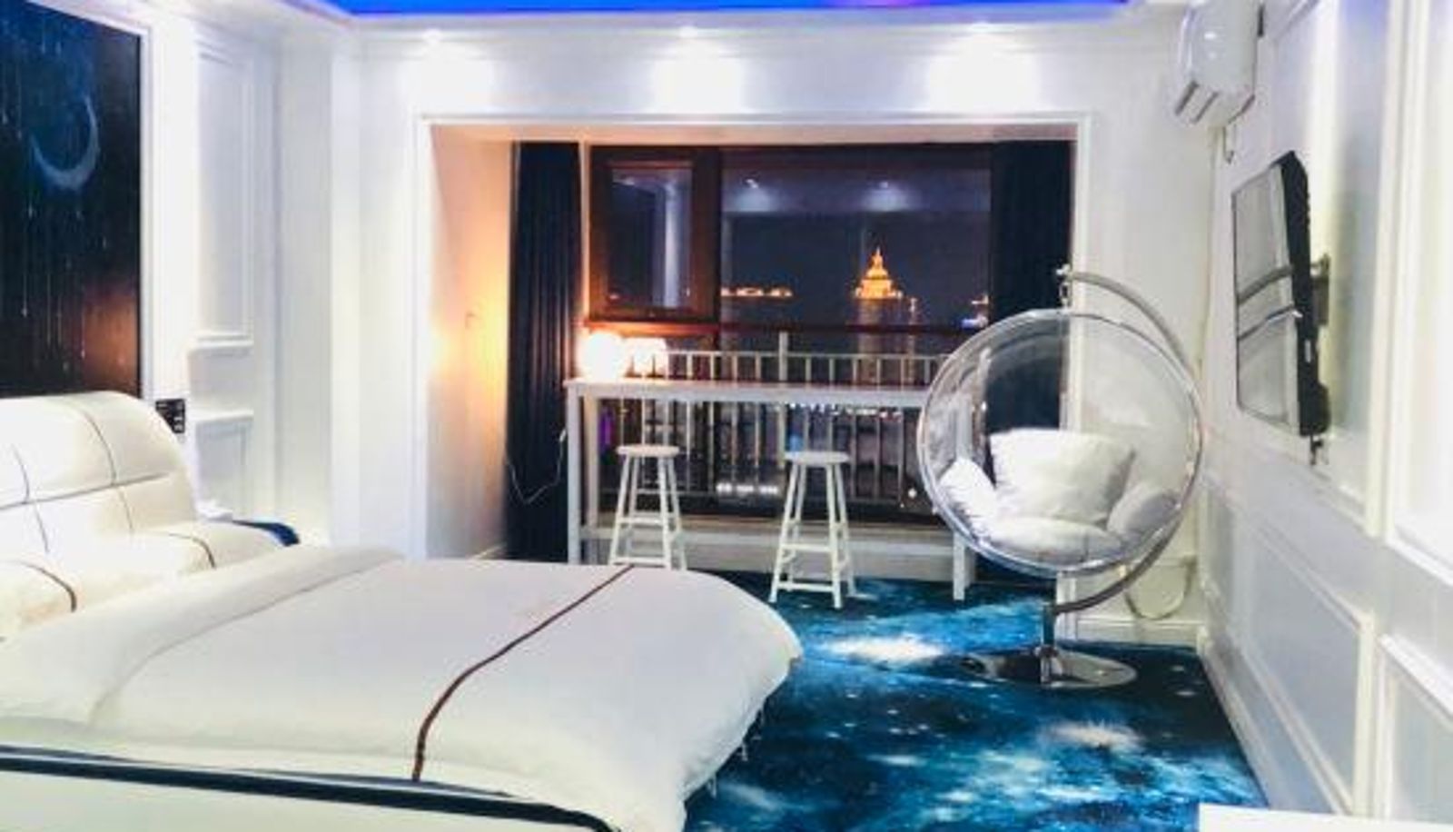 Room with lake view - Roland theme hotel