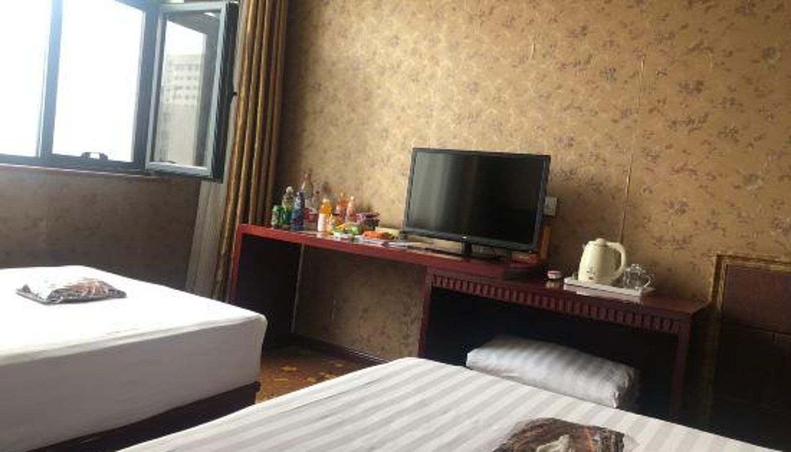 Camera - Taiyuan Xinserun Hotel