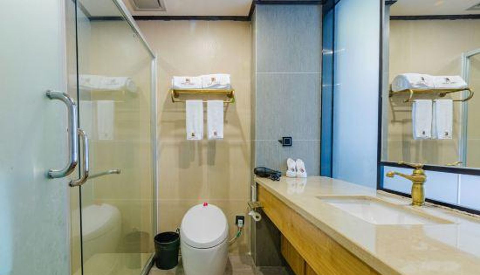 Room - Lingshui Saville State Inn (Clear Water Bay Golf Club Store)