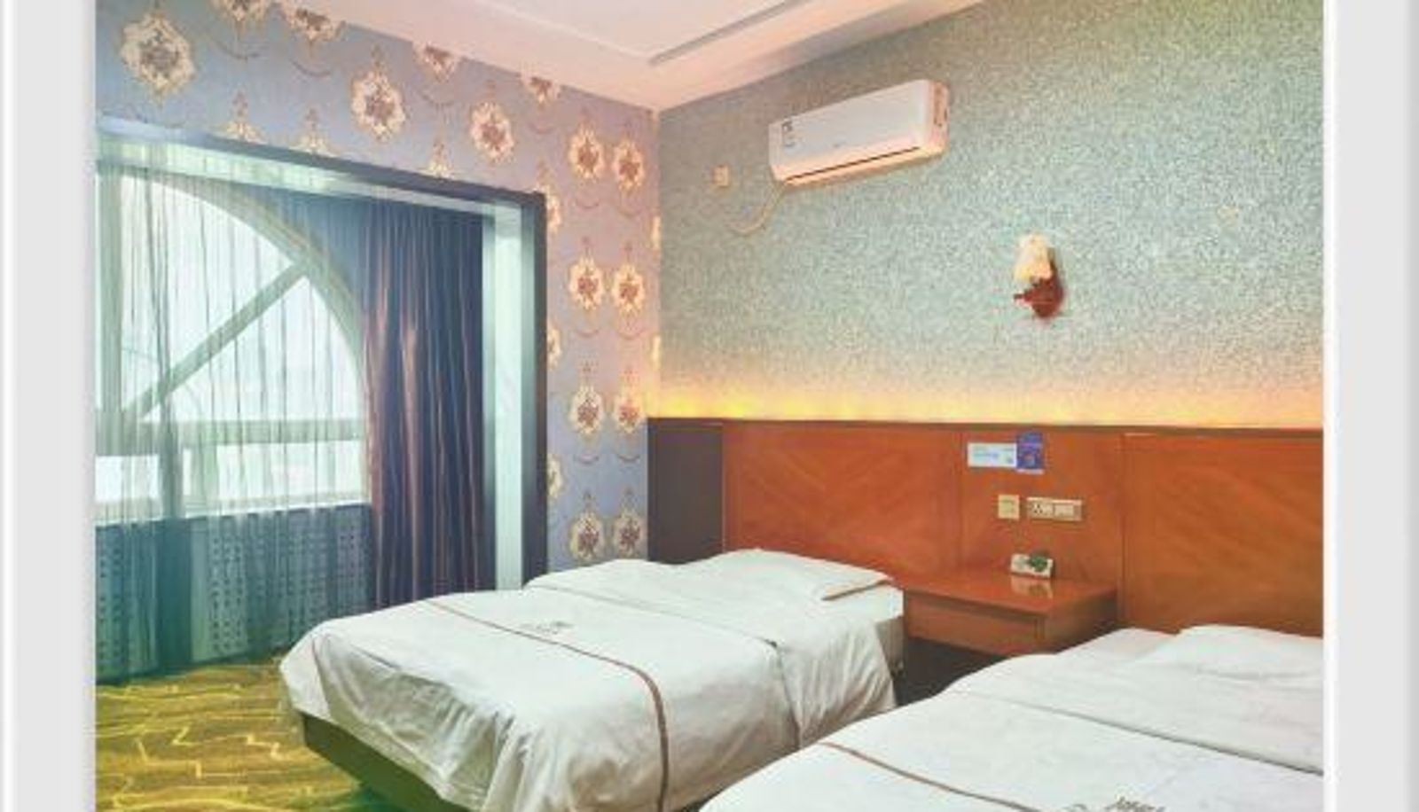 Camera - Urumqi Tianhe Hotel