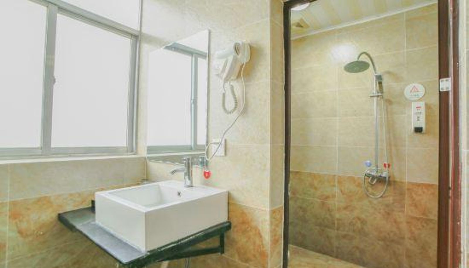 Kamer - Lijiang Yiding Sunshine Holiday Hotel