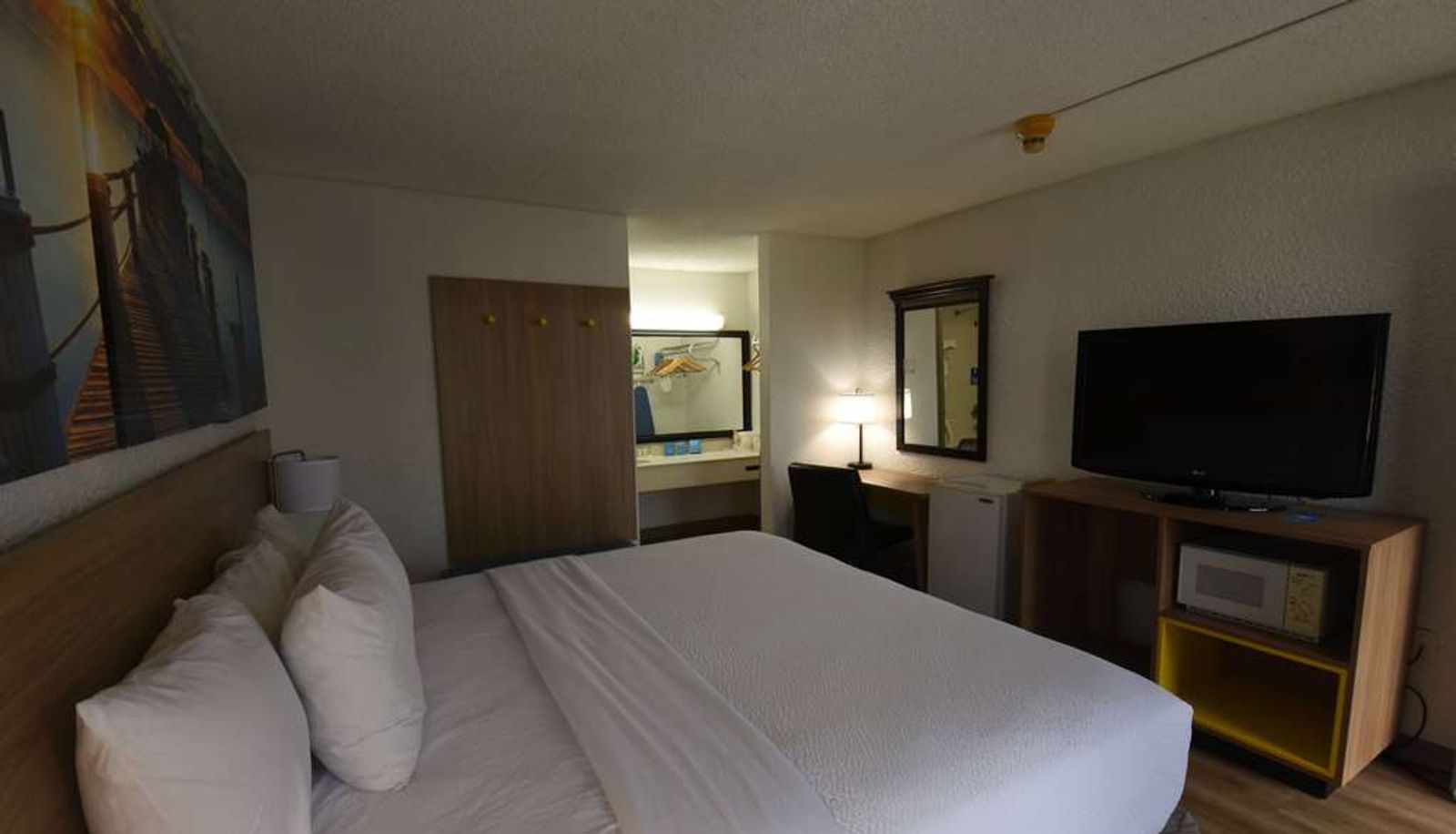 Zimmer - FL Days Inn by Wyndham Stuart