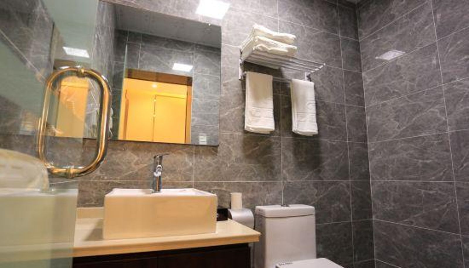 Camera - Kunming Yuntu Hotel