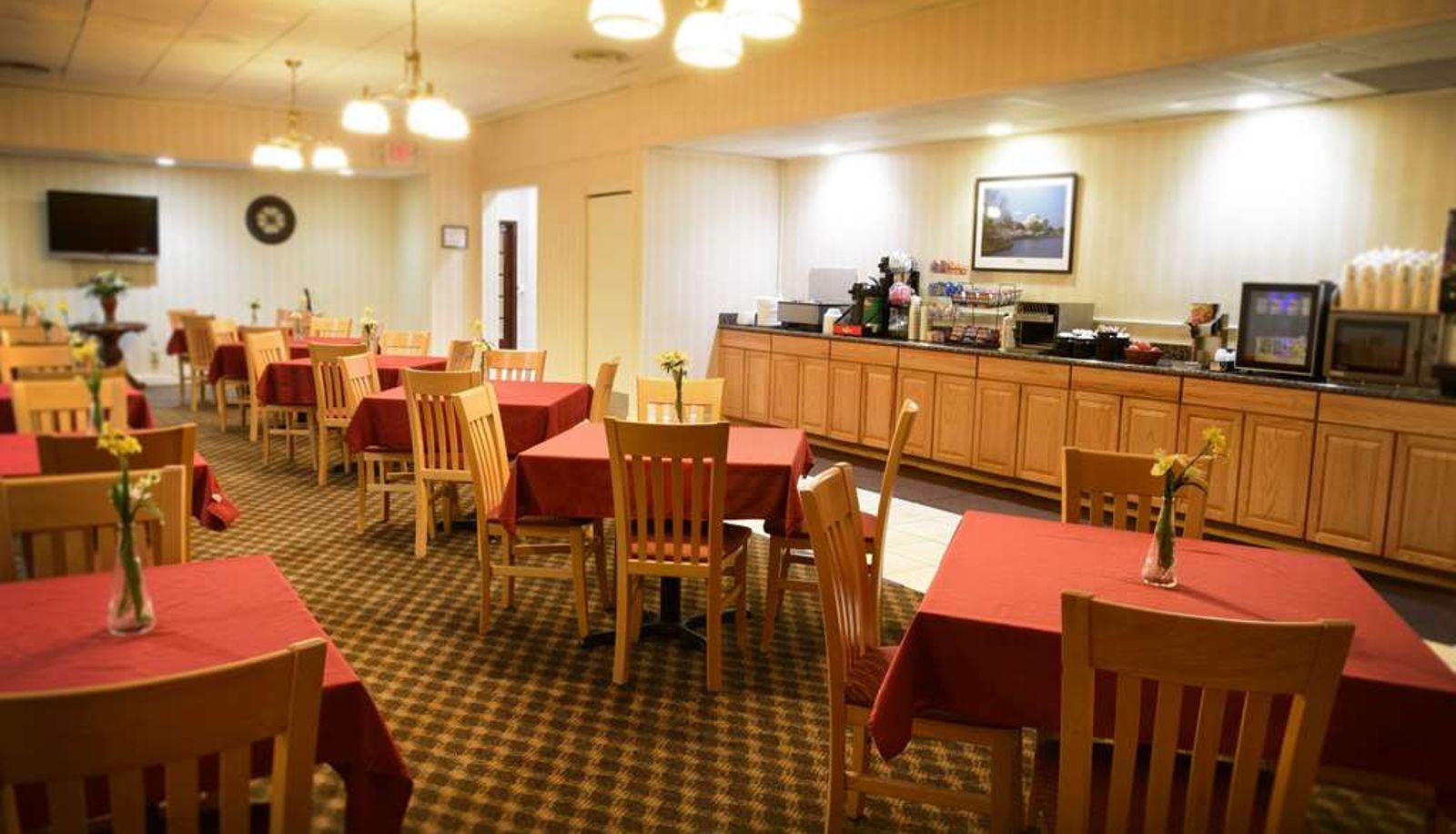 Restaurant - Ramada by Wyndham Triangle/Quantico