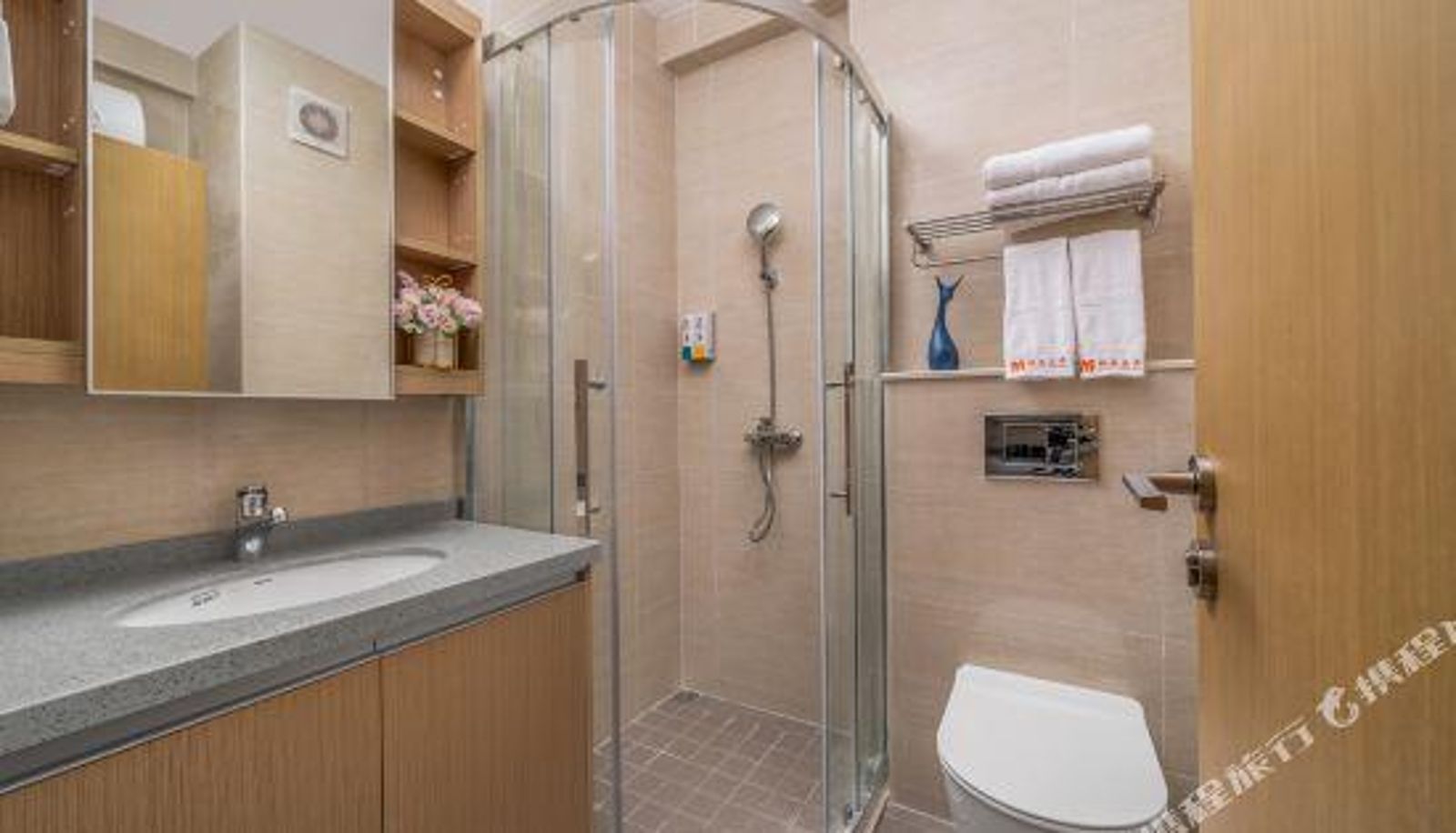 Camera business - Yashang Select Apartment (Nansha Zhujiangwan Branch)