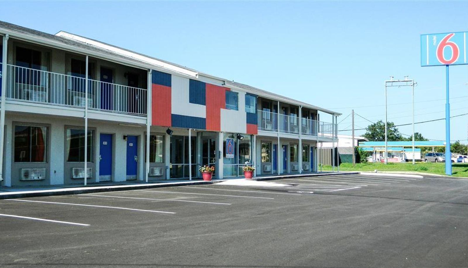 Widok na zewnątrz - Motel 6 Oklahoma City - Airport East