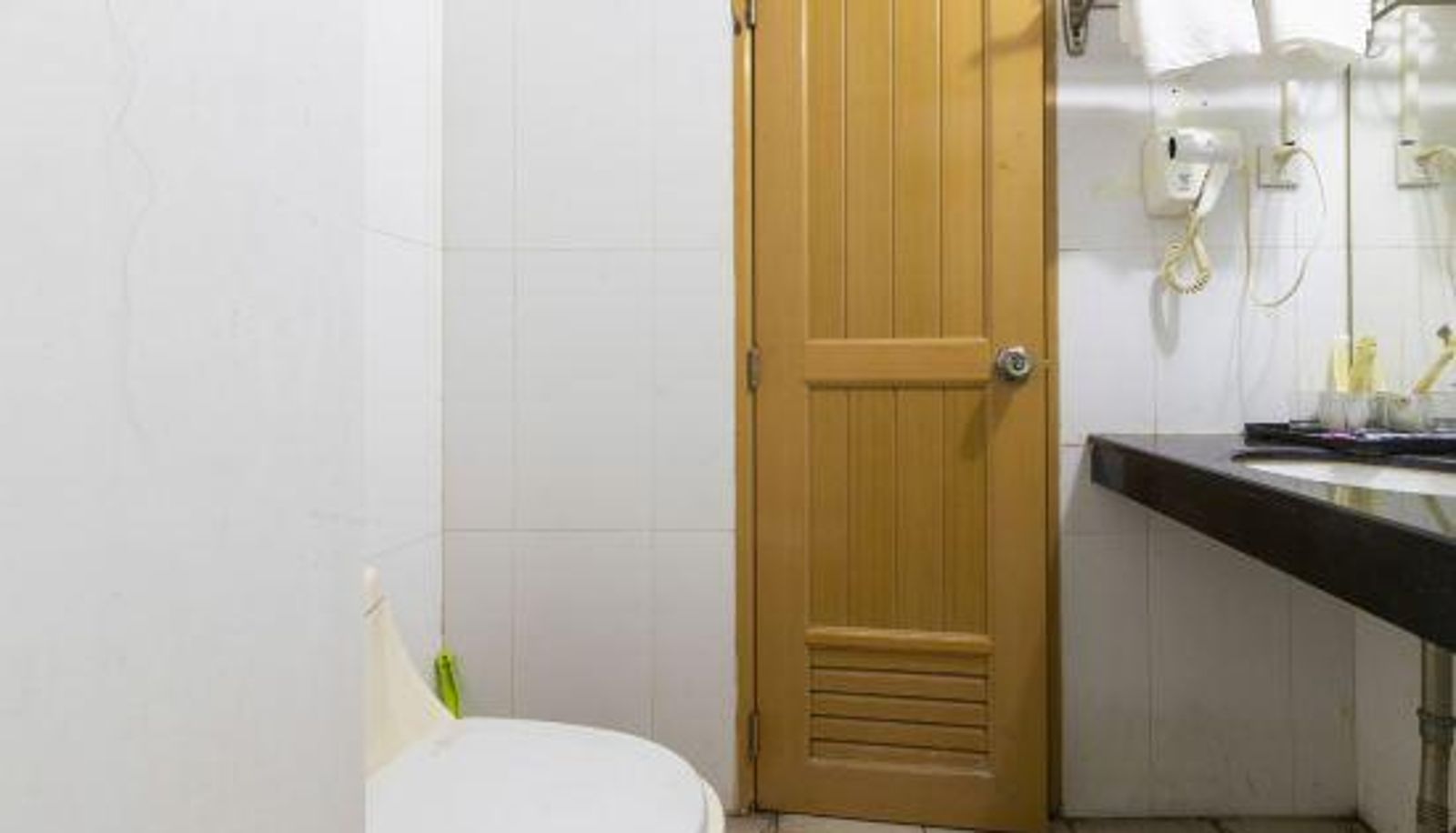 Camera - Guangzhou Yimin Apartment Wanzhong First Appointment Store