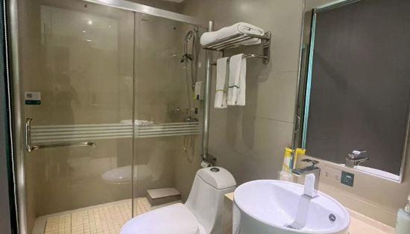 Business room - Convenient City Hotel (Guangzhou Kecun Subway Station Guangdong No.2 Normal University Branch)