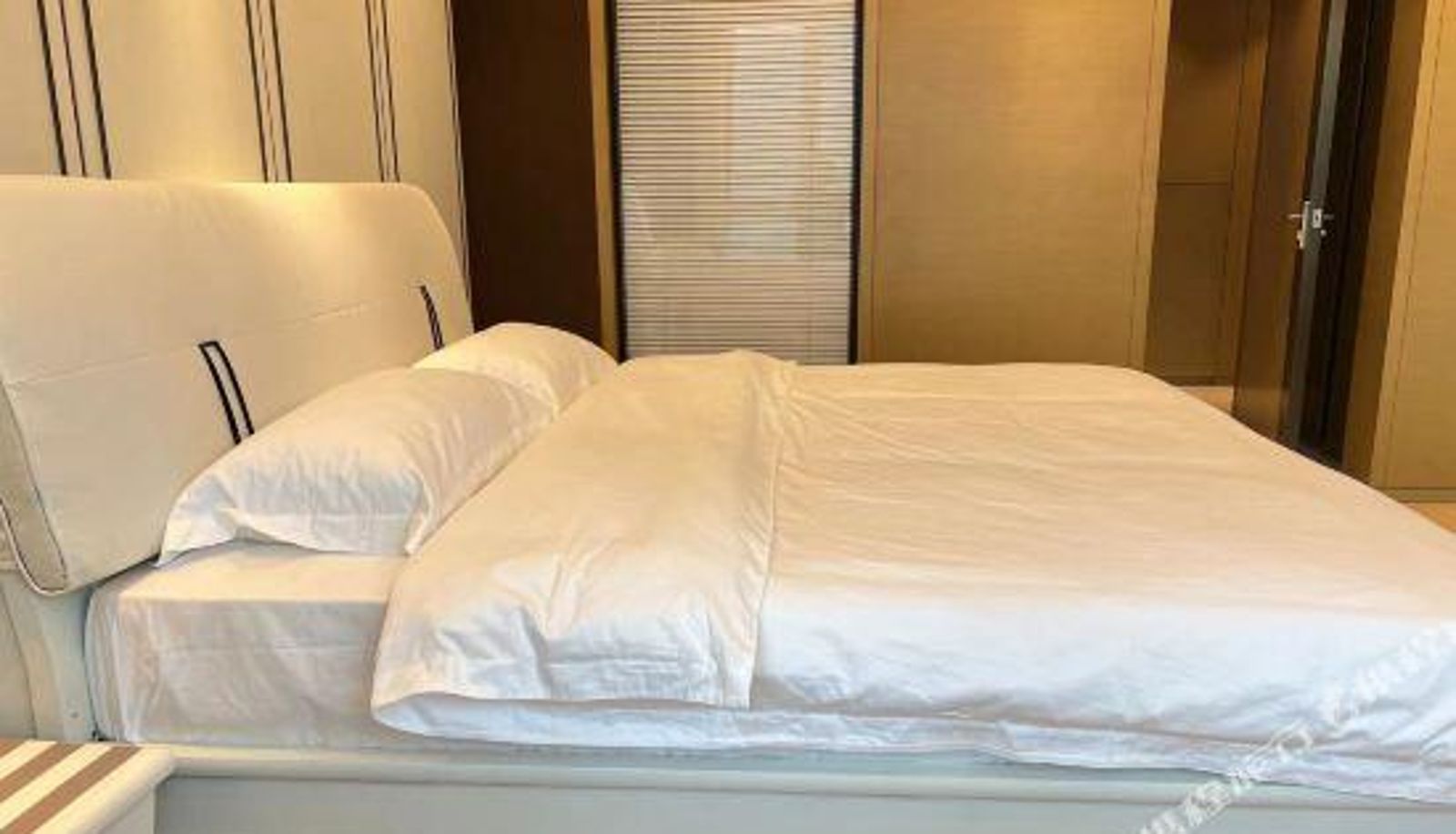 Kamer - International Apartment (Financial Island Branch)