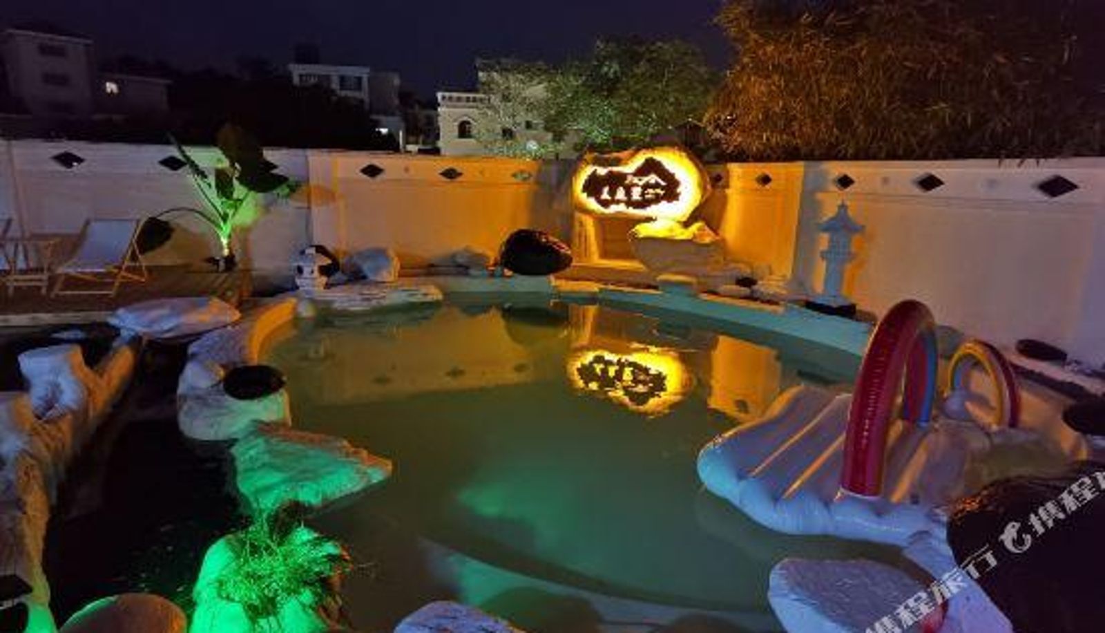 Kamer - Shenzhen dapeng pool mansion house having a party