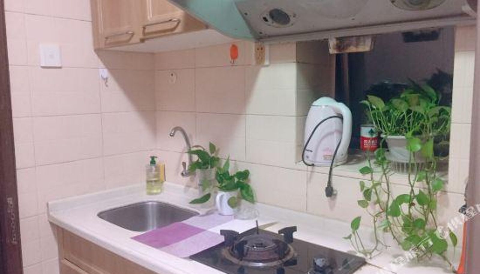 Room with balcony - Houpu Apartment (Nanyou Subway Station Clothing Wholesale Market Store)