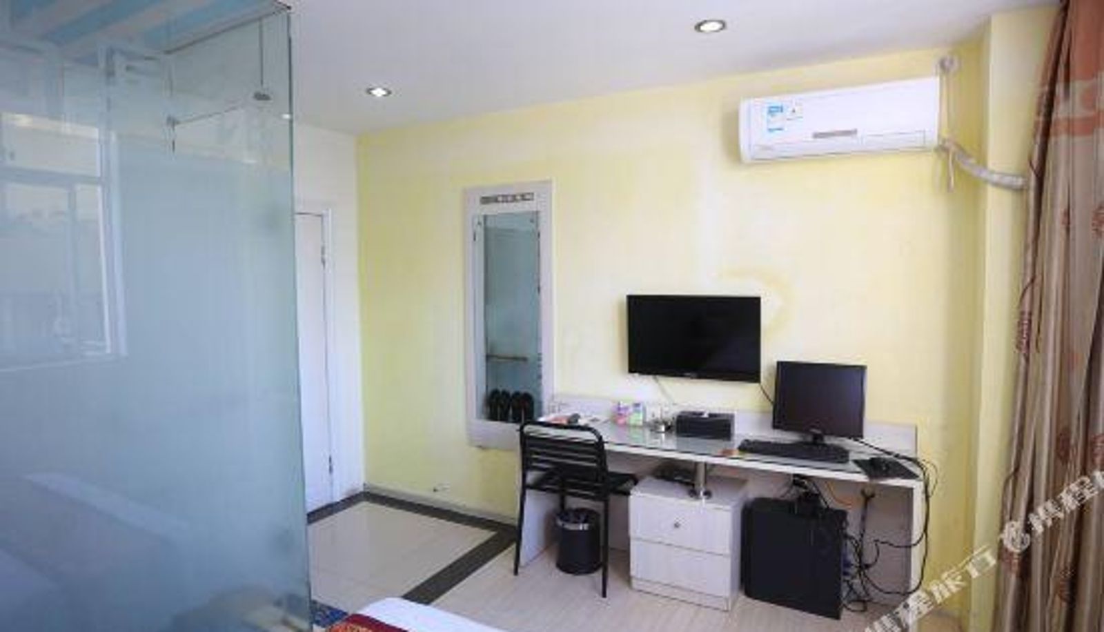 Chambre - Xuhong Fashion Hotel (Shenzhen Tangkeng Subway Station Store)