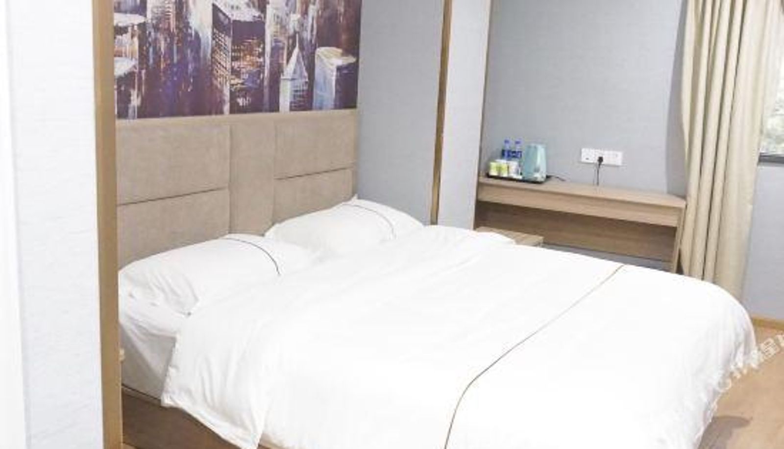 Camera business - Su-8 Hotel (Chengdu Wuhou Temple West China Hospital Store)