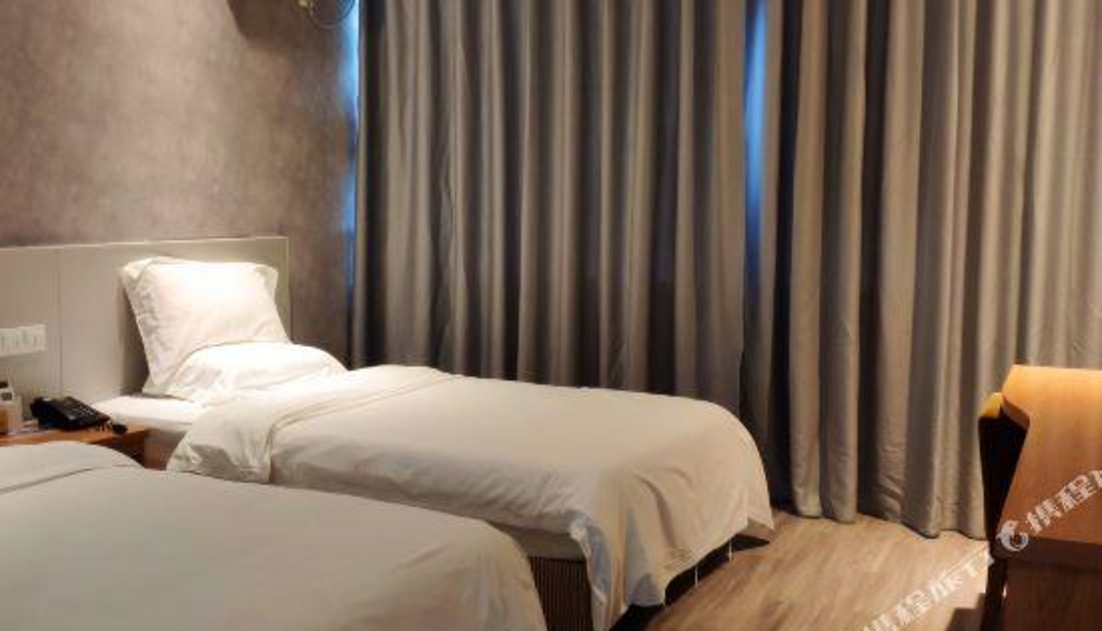 Camera - Chengdu Lehuo Shangpin Hotel