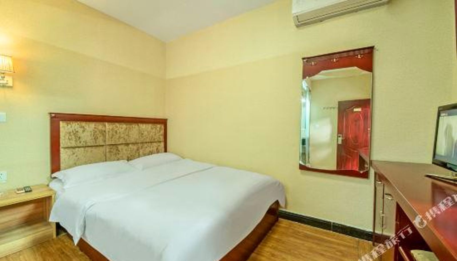 Zimmer - Wellcome Hotel (Jitouqiao Metro Branch)