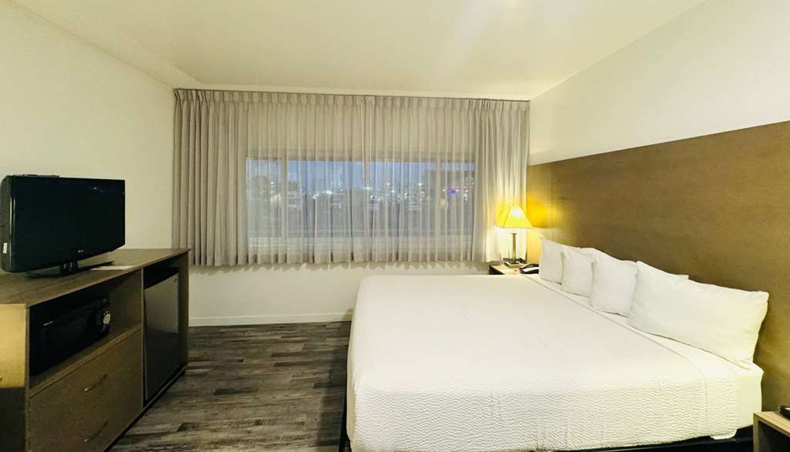 Zimmer - Ramada by Wyndham San Diego Airport