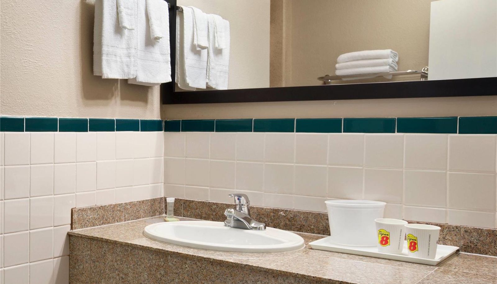 Chambre - Super 8 by Wyndham McAllen/Downtown/La Plaza Mall