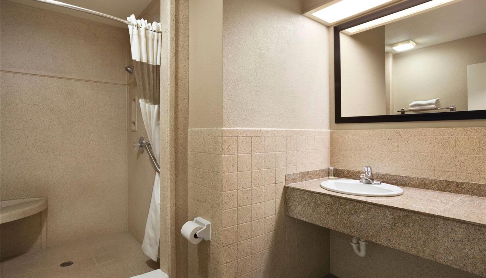 Chambre - Super 8 by Wyndham McAllen/Downtown/La Plaza Mall