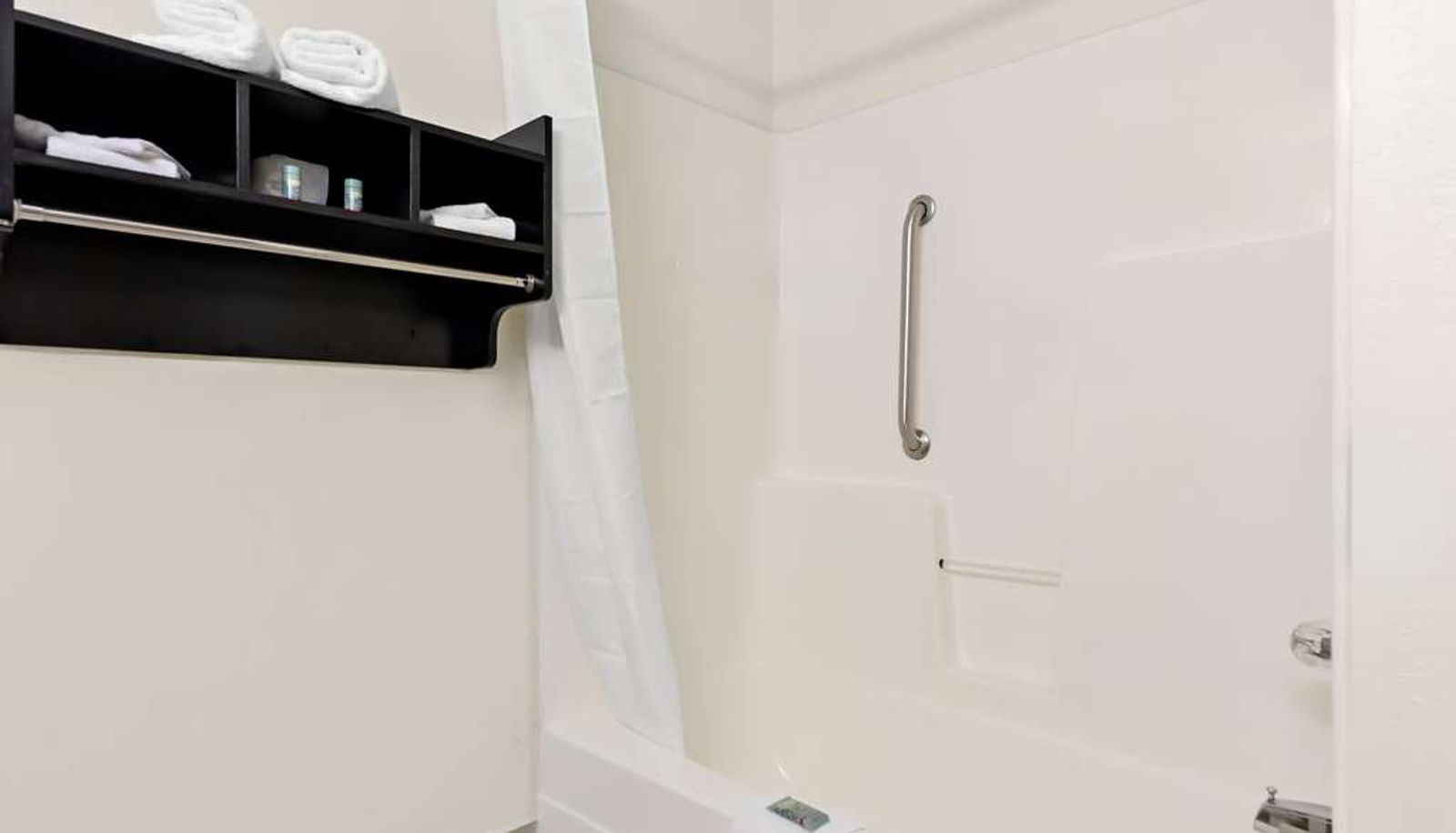 Room - Best Western Saluki Inn