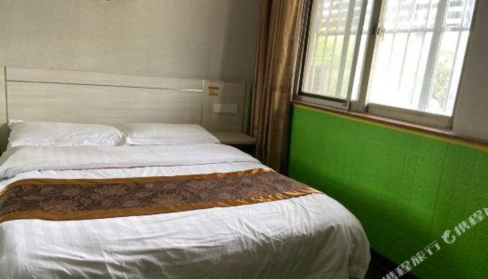 Room - City Holiday Hostel
