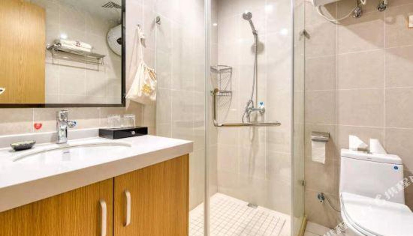 Kamer met balkon - rongshen apartment
