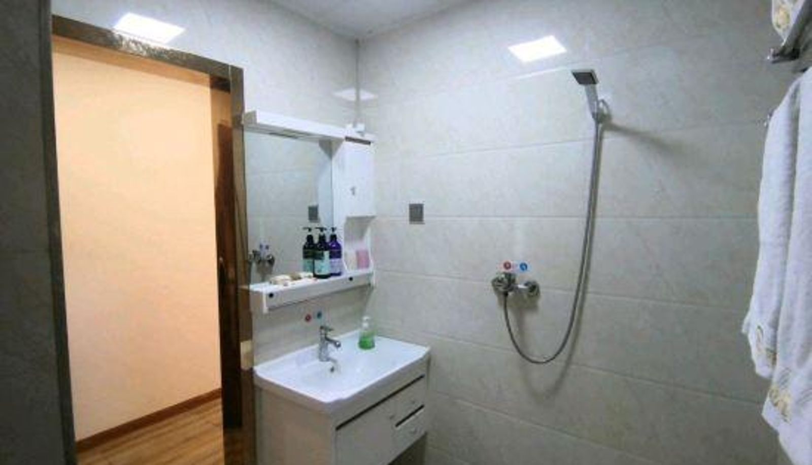 Camera - Rujia Huayi Hotel (Xi'an Jingwei Industrial Park Branch)