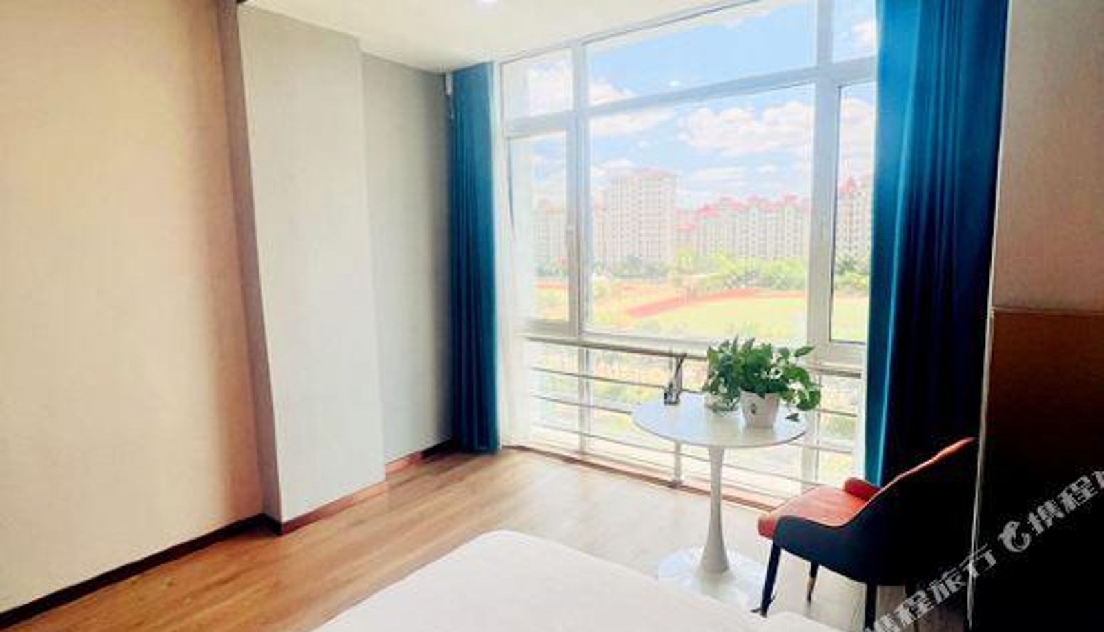 Chambre Business - Zhixuan Weilan Holiday Hotel (Qingdao Weilan Islands Baishawan Branch)