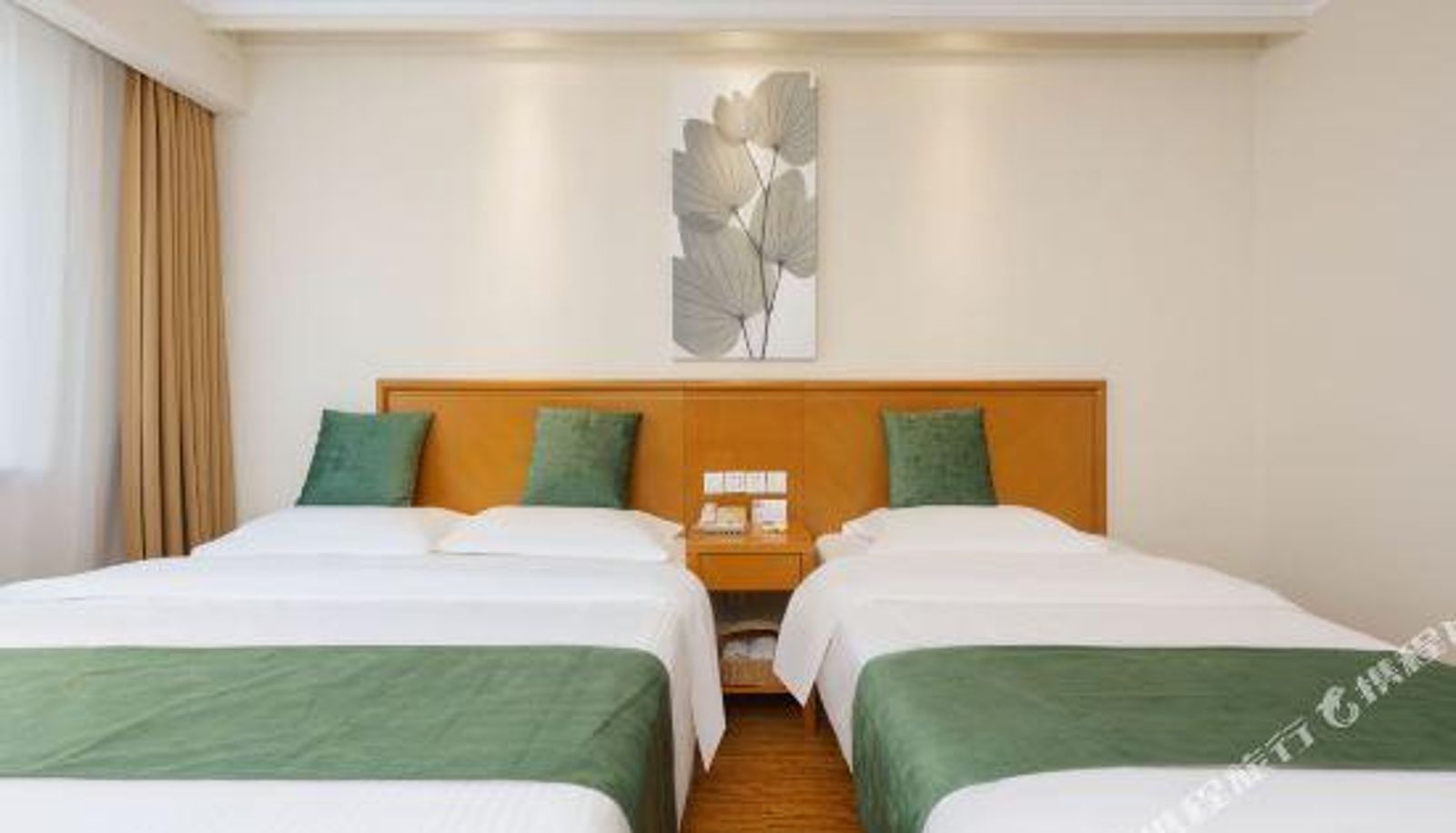 Camera per famiglia - GreenTree Inn Express Hotel (Dalian Railway Station People's Square Metro Station)