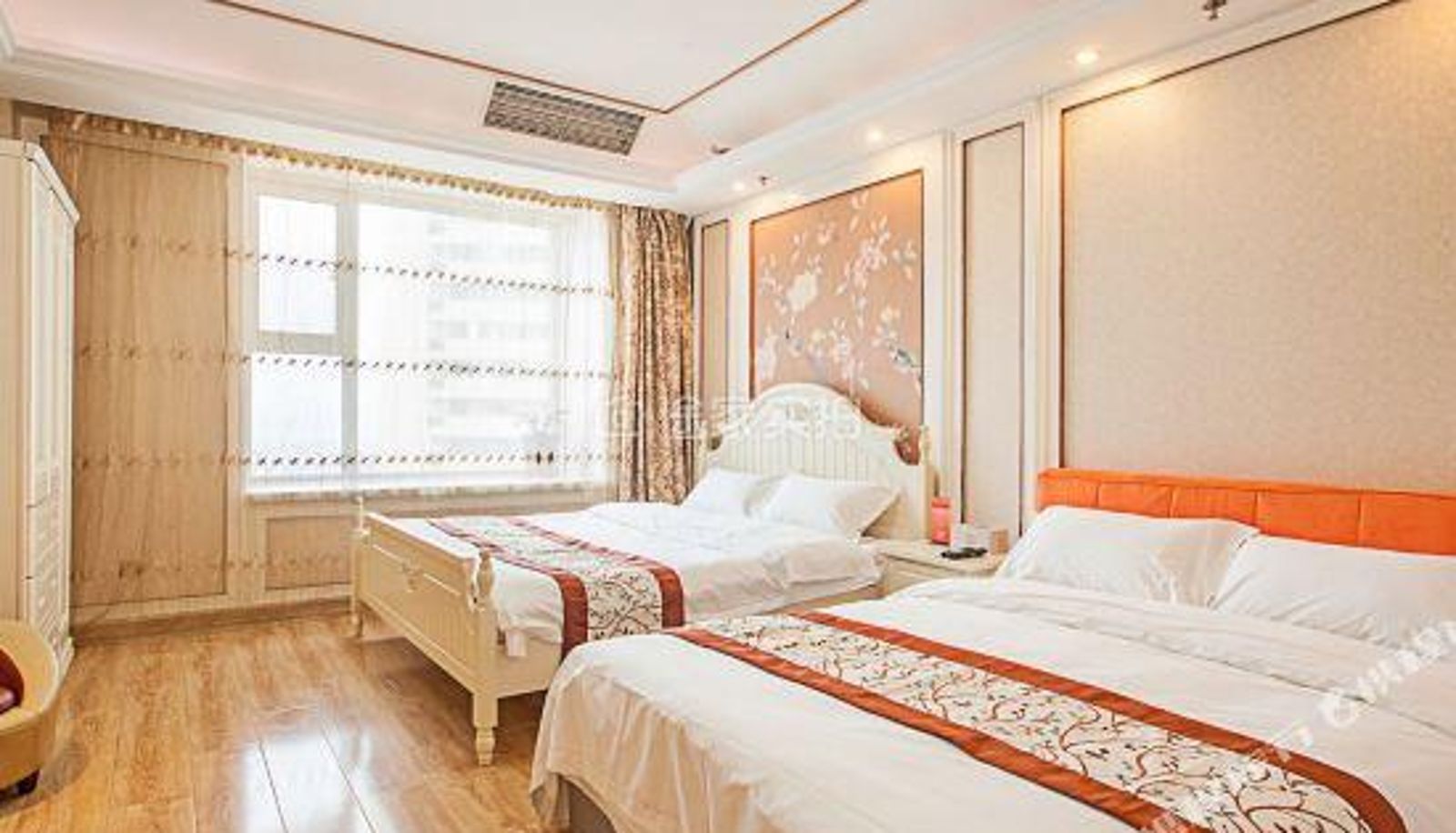 Familienzimmer - Dalian Guotai Spring and Autumn Hotel (Railway Station Store)