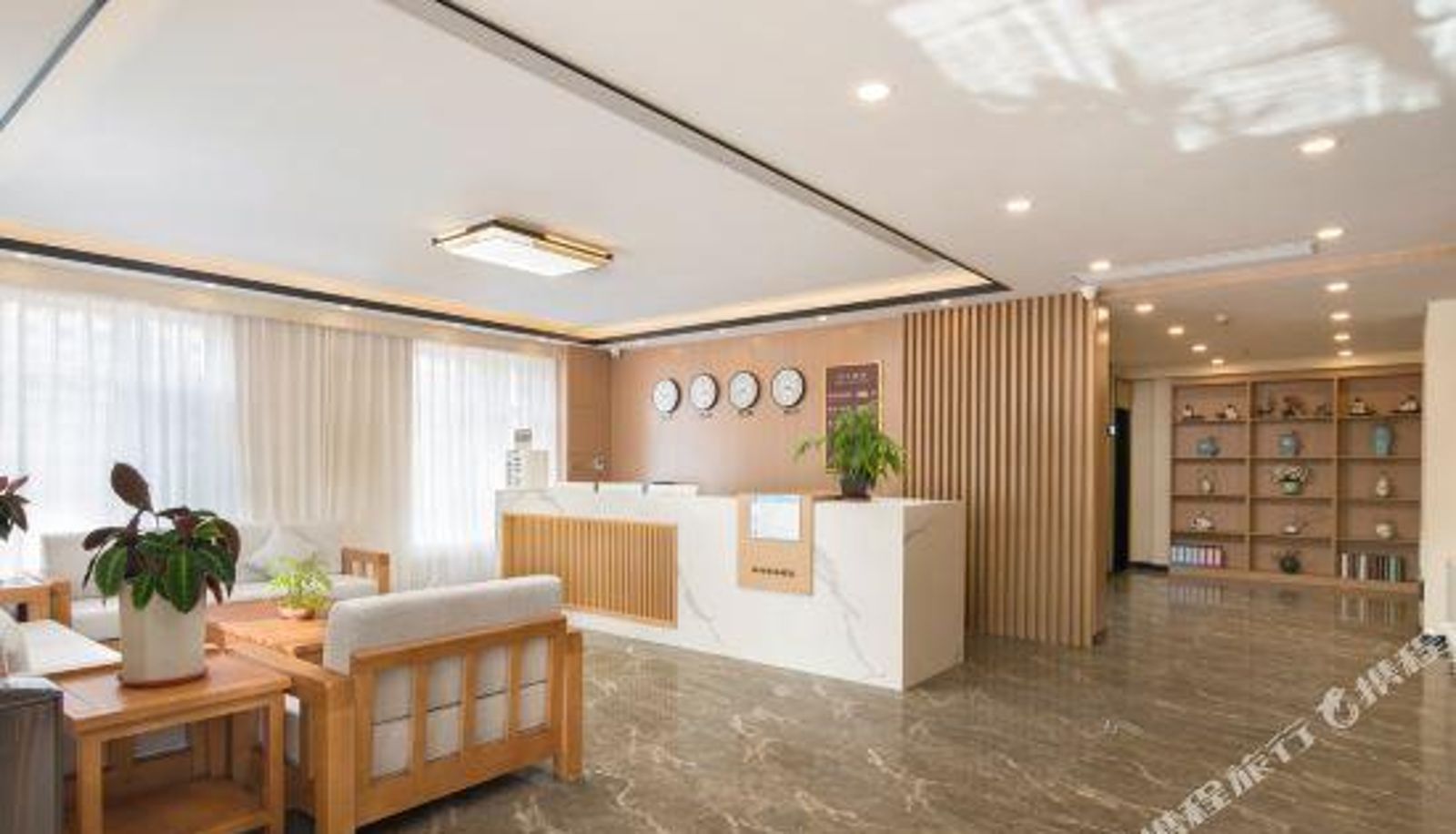 Recepción - Yaohai Business Hotel (Dalian Henglong Plaza)