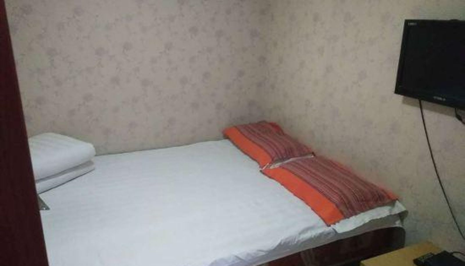 Kamer - Dongfu Hotel (Harbin East Railway Station)