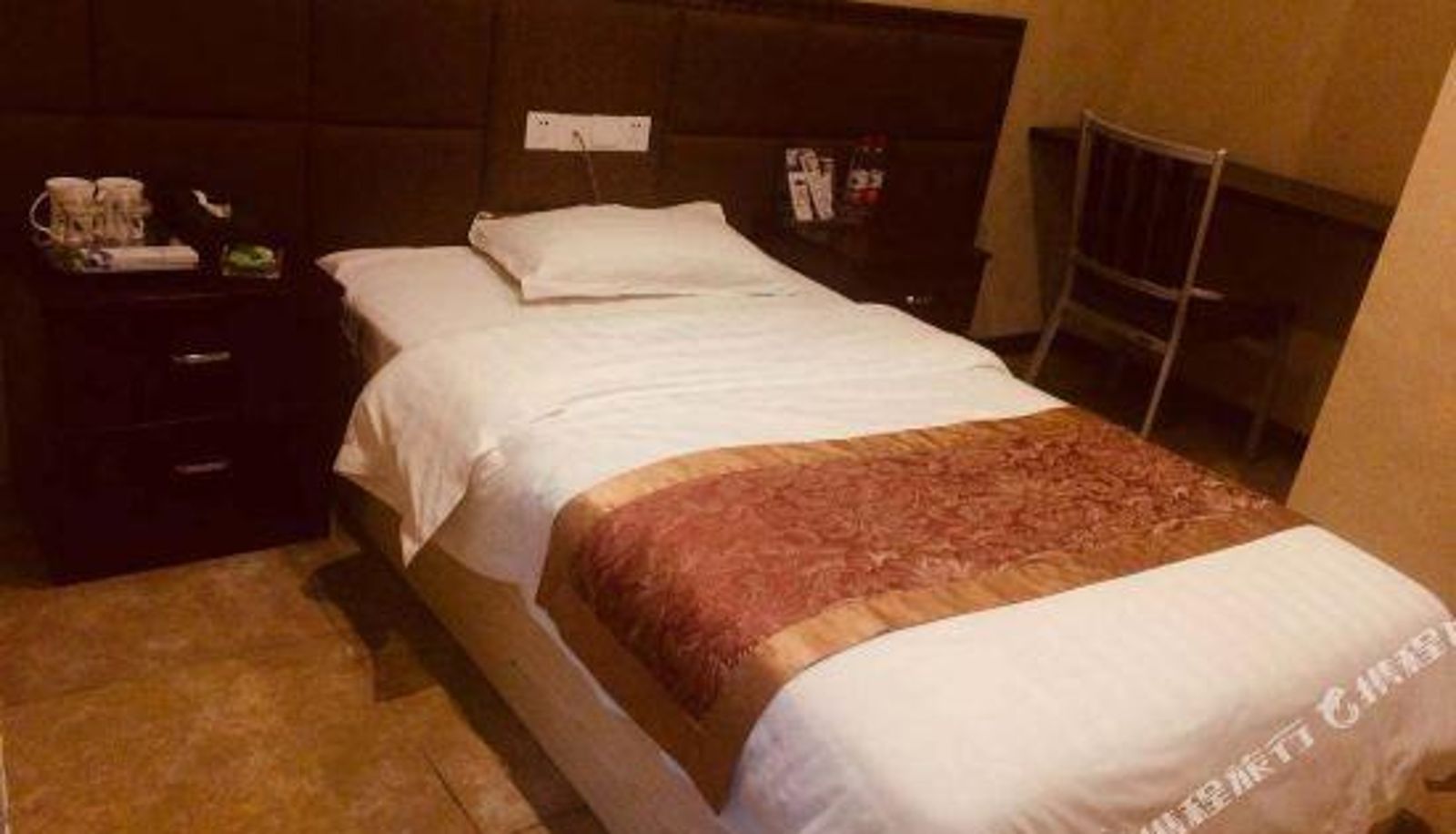 Camera - Chongqing Lixin Business Hotel