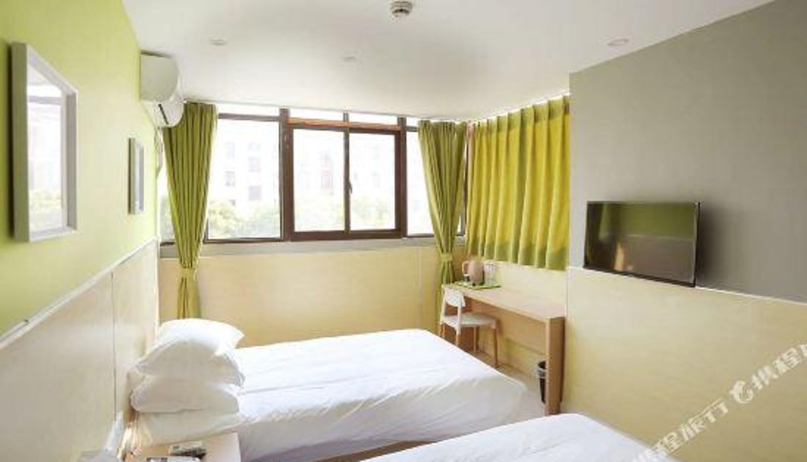 Business-Zimmer - Yibai Chain Hotel (Yinggang East Road Branch of Shanghai Hongqiao International Exhibition Center)