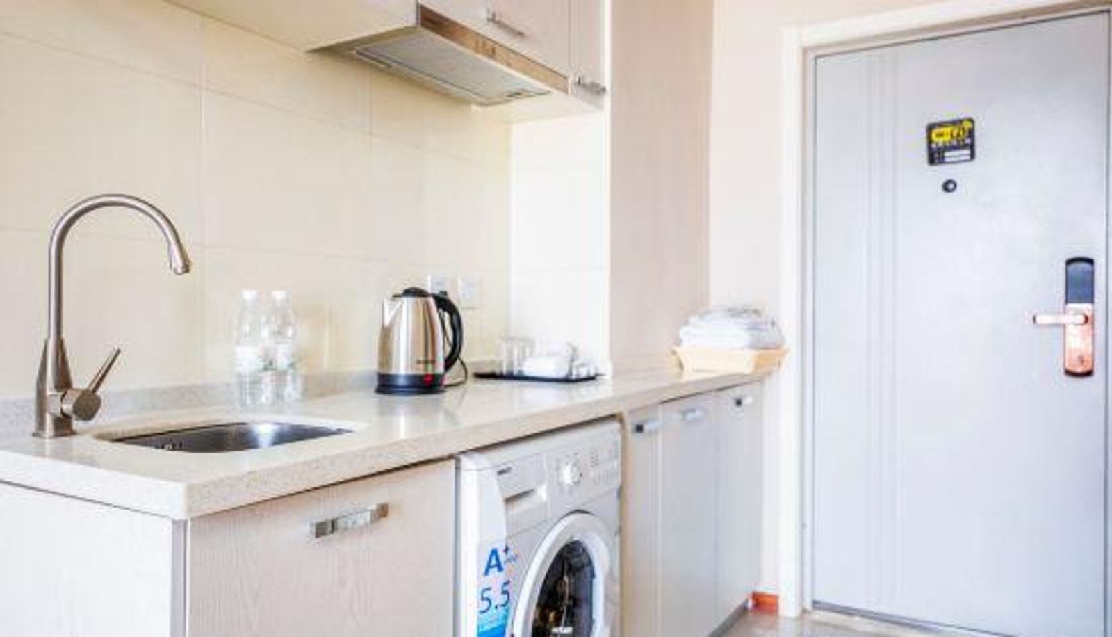 Room - Chujian Yicheng Serviced Apartment (Node Center Branch)