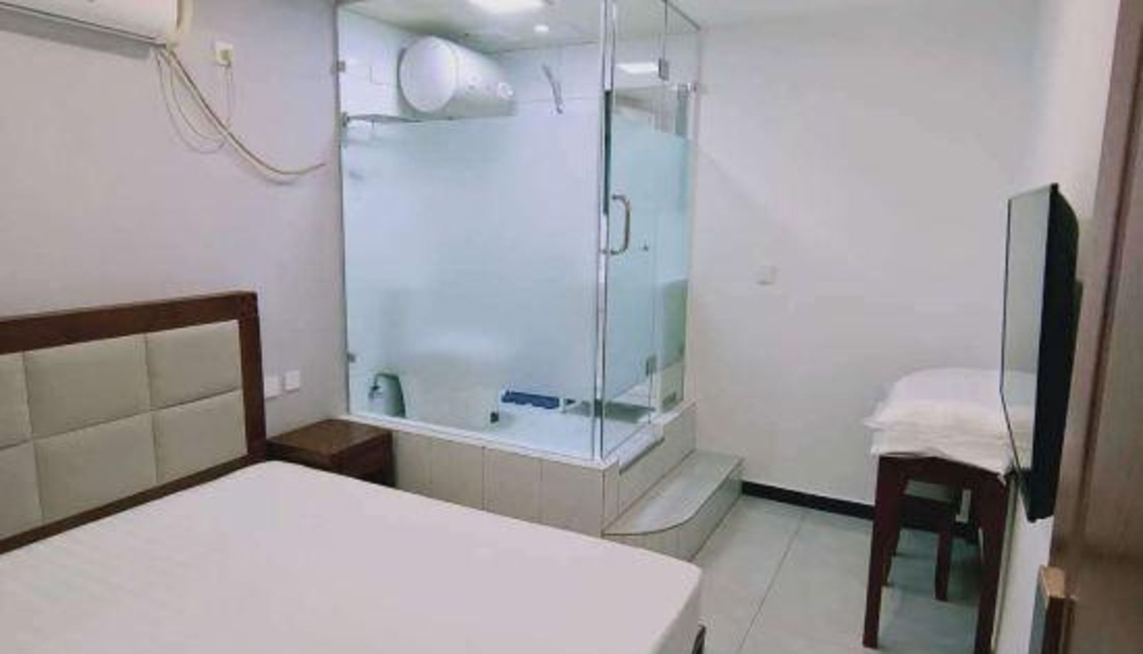 Zimmer - Beijing 9+1 Express Hotel