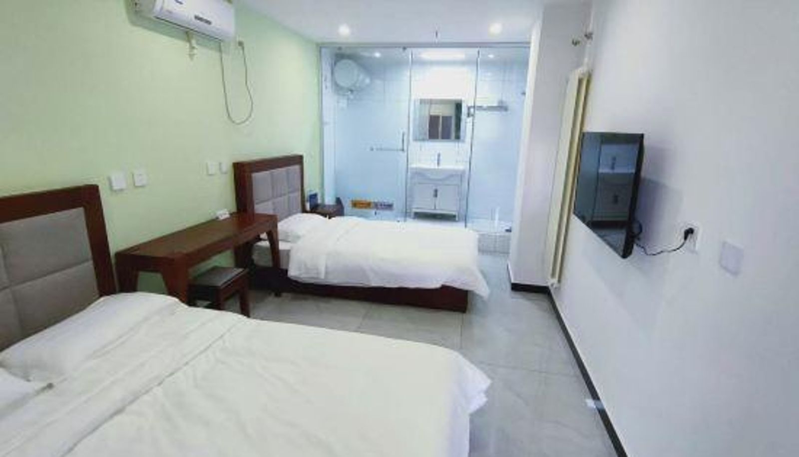 Familienzimmer - Beijing 9+1 Express Hotel