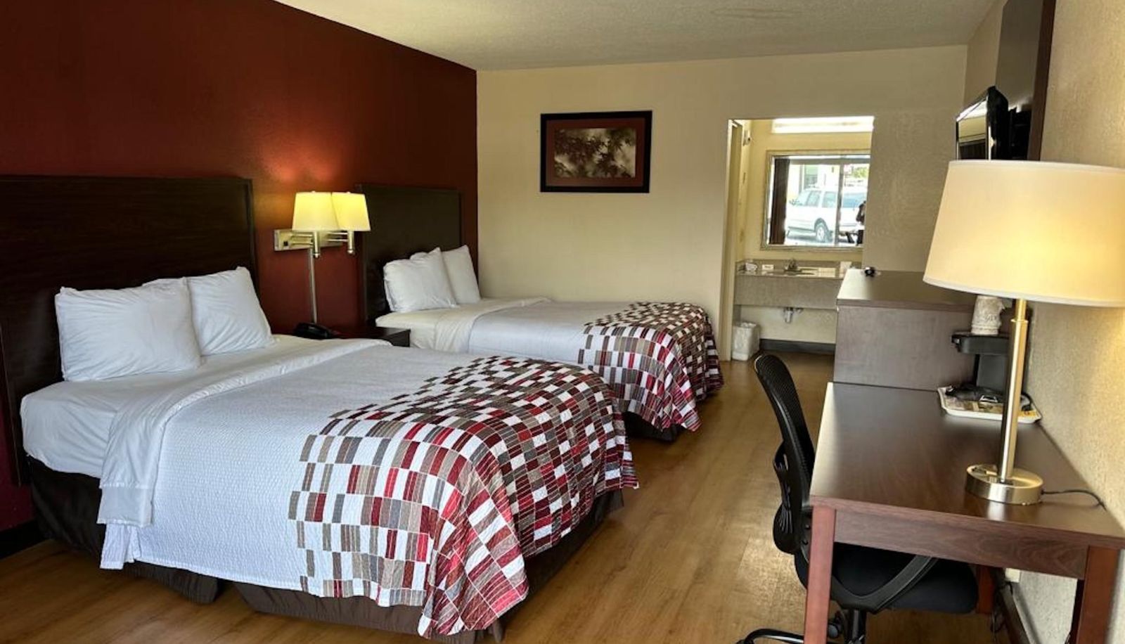 Room - Red Roof Inn Fredericksburg South