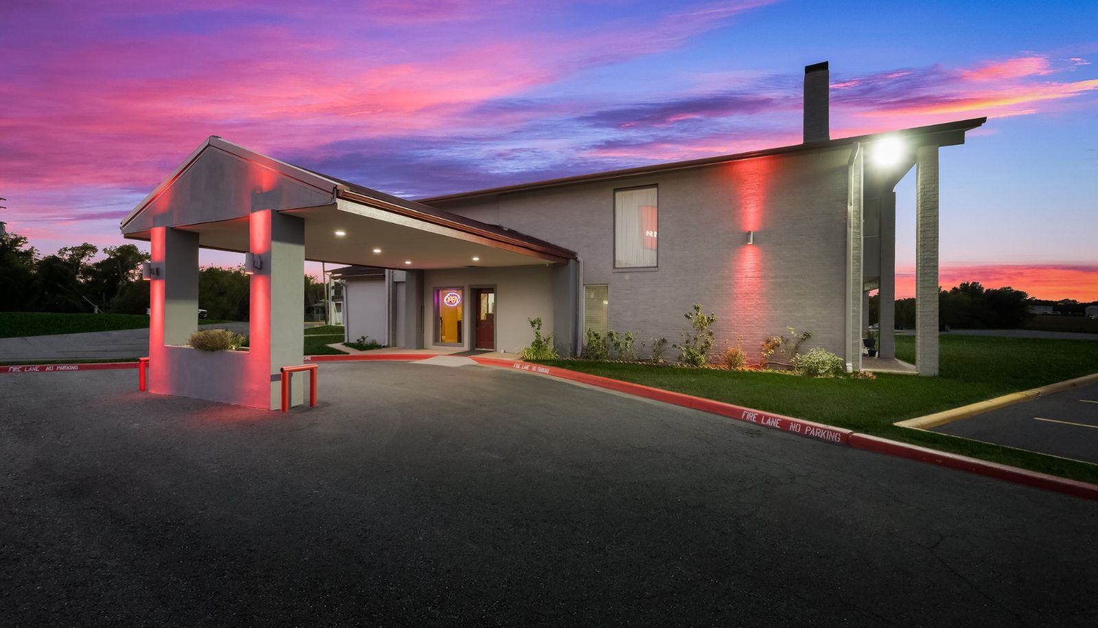 Info - Red Roof Inn Madisonville