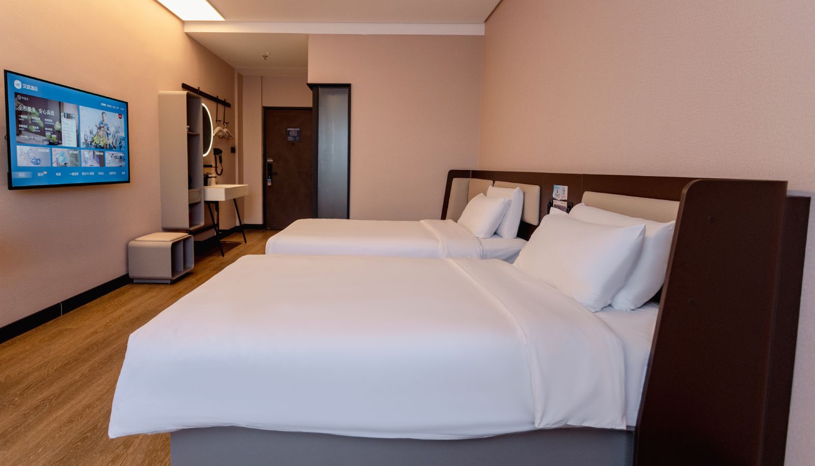 Camera - Hanting Qiandao Lake Tourist wharf Center Hotel